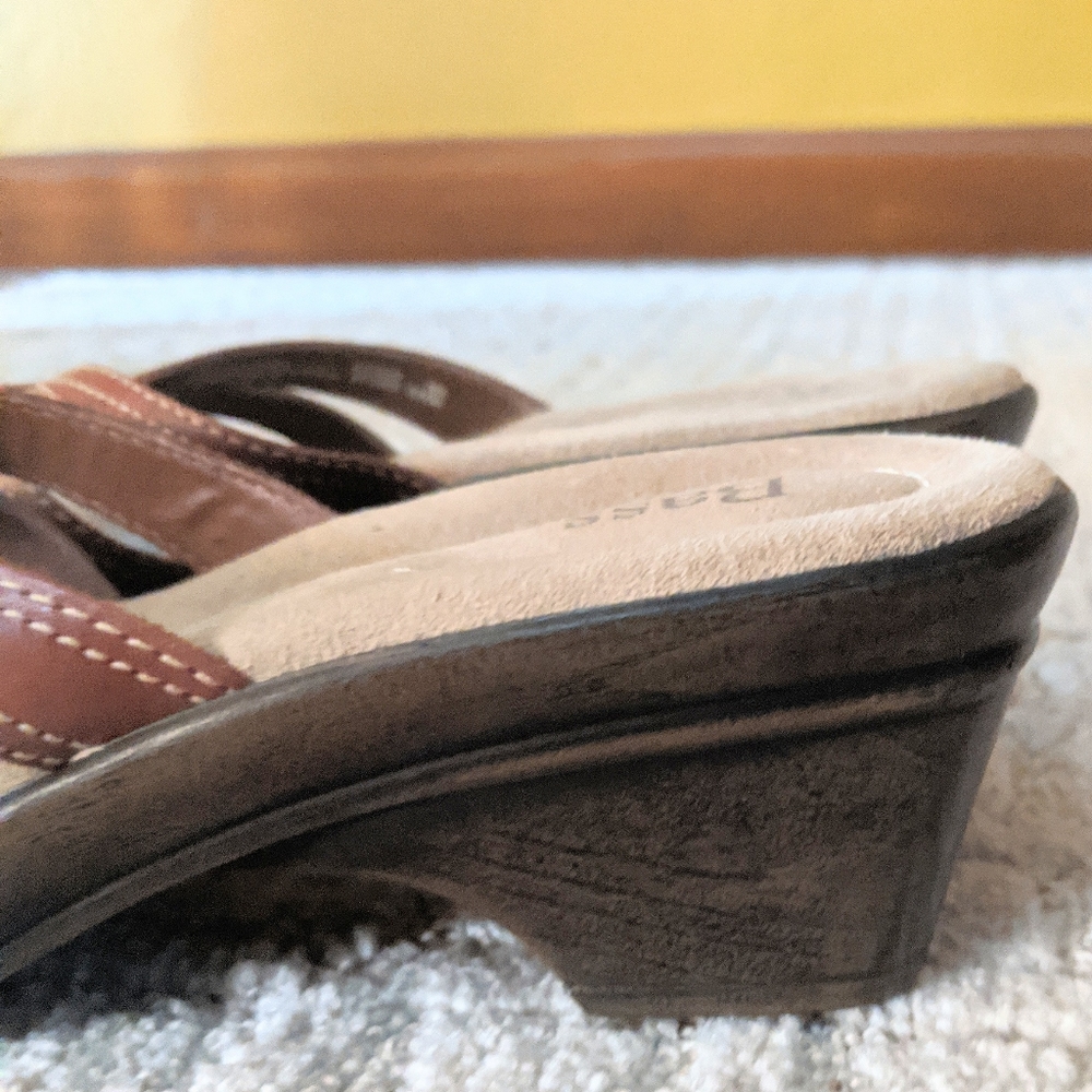 Bass Sandals Size 6 Brown Esther - Picture 3 of 6